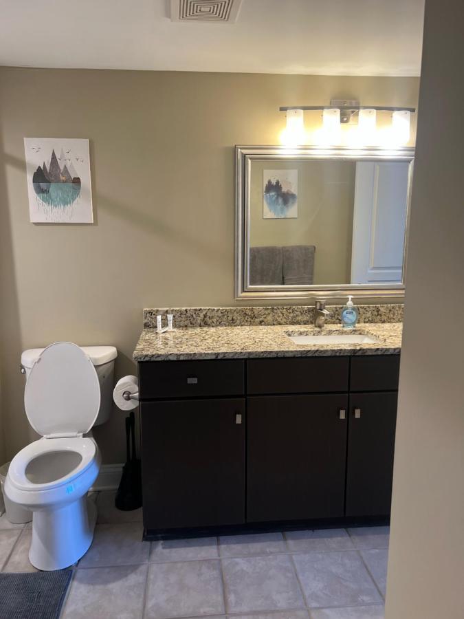 Spacious 2 Bed, 2 Bath Uptown Gem In The Heart Of The City-parking-wi-fi-balcony Cgv *